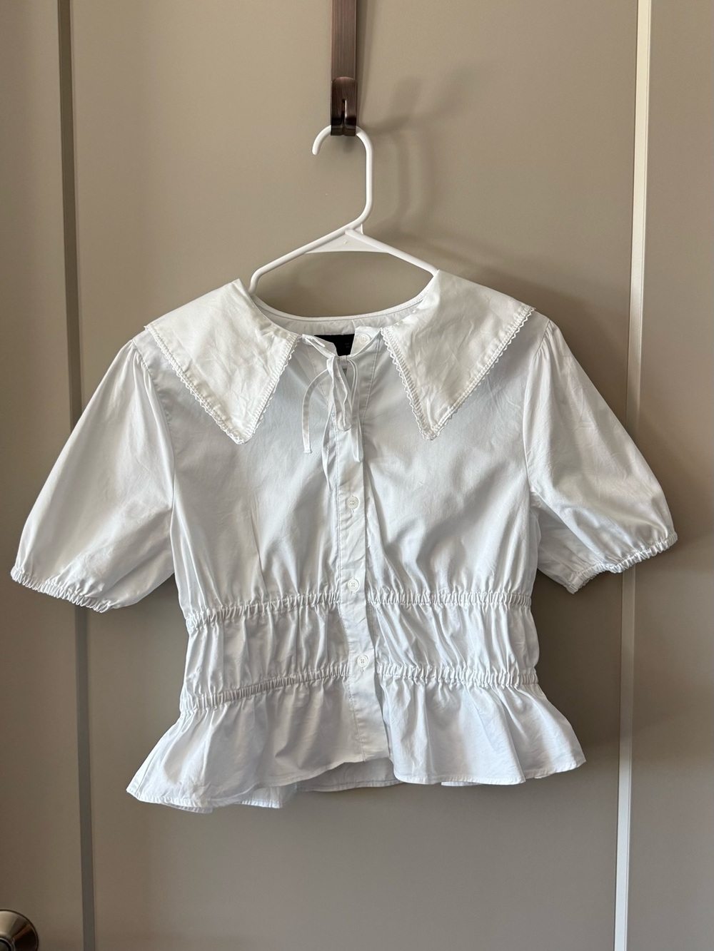 Zara White Short-Sleeve Peplum Blouse with Peter Pan Collar